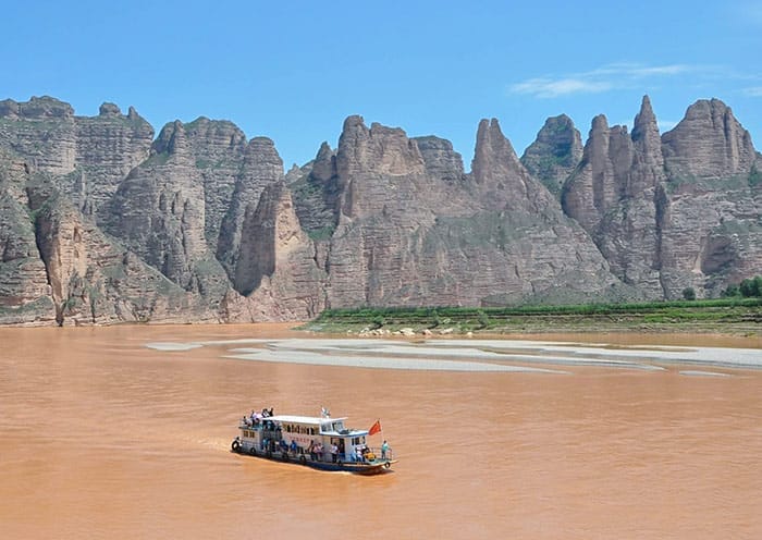 8 Days Silk Road Tour from Lanzhou to Urumqi: Yellow River to Karez Wells
